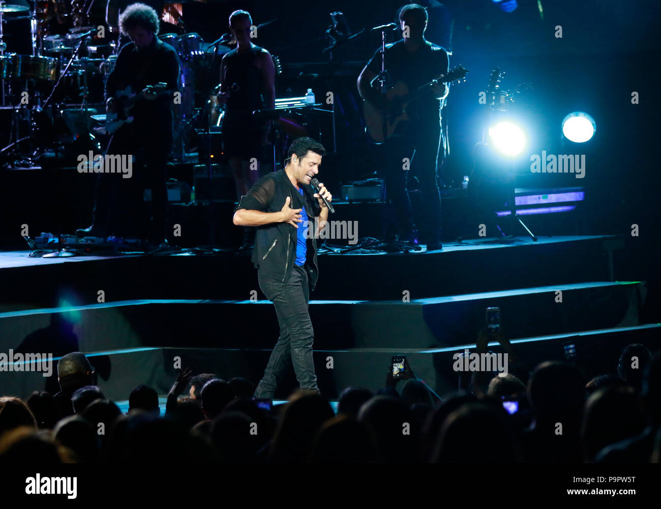 El cantante, actor y bailarín puertorriqueño Chayanne , durante su concierto en el Anfiteatro AVA de casino del Sol en Tucson, Arizona, el 4 de sep Foto de stock