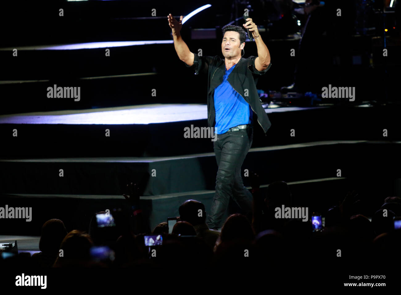 El cantante, actor y bailarín puertorriqueño Chayanne , durante su concierto en el Anfiteatro AVA de casino del Sol en Tucson, Arizona, el 4 de sep Foto de stock