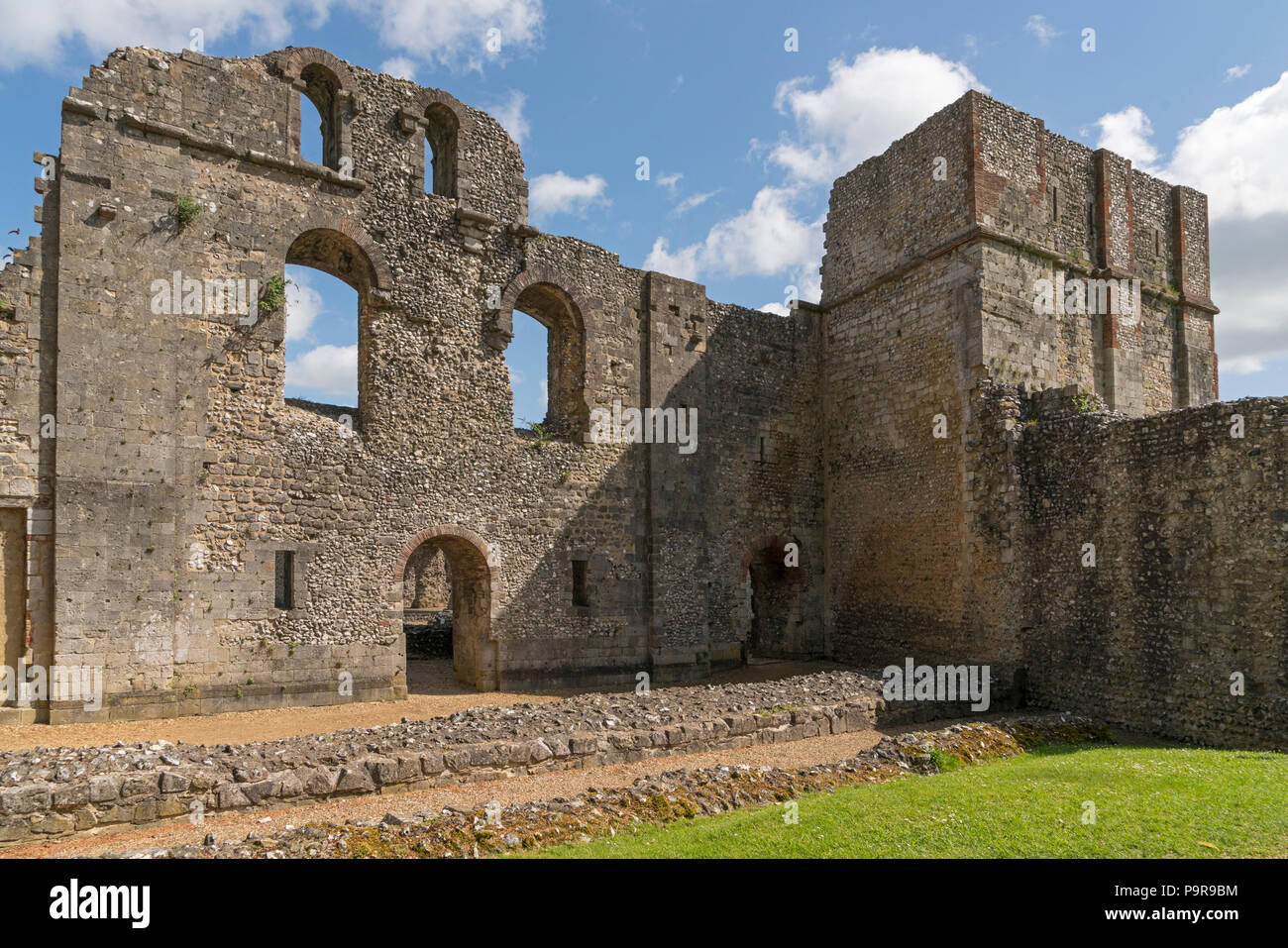 Castillo Wolvesley alias antiguo Palacio de los Obispos de Winchester, Hampshire, Inglaterra - Los restos de un palacio del siglo 12, una residencia de los obispos de Foto de stock