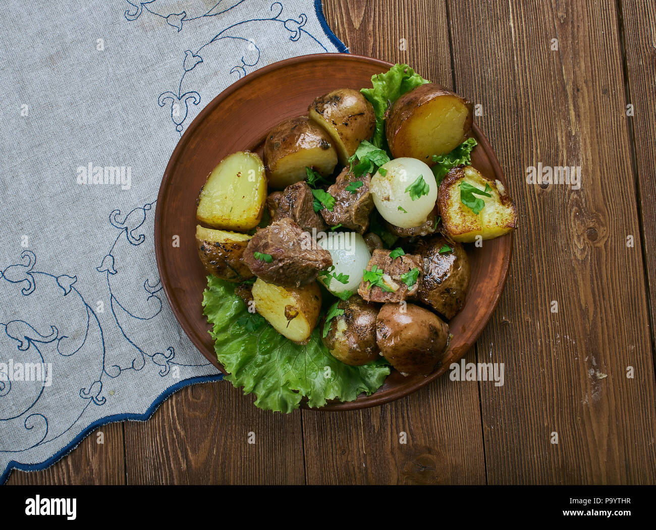 Carne de vinha d'alhos plato portugués, desde las islas portuguesas