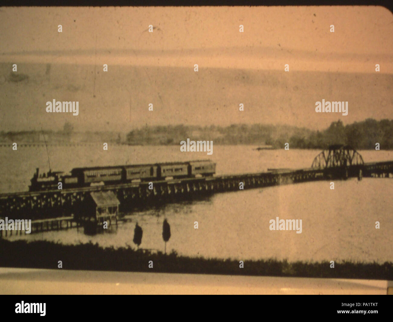 171 B&amp;Un Shortline cruza el río Severn Foto de stock