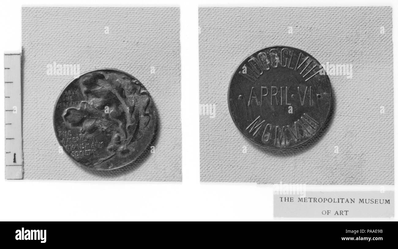 Jubileo de la sociedad Numismática americana. Artista: Victor David Brenner (American (nacido en Kaunas, Lituania), Nueva York, 1871-1924). Dimensiones: Diam. 7/8 pulg. (2,2 cm). Fecha: 1908. Museo: Museo Metropolitano de Arte, Nueva York, Estados Unidos. Foto de stock