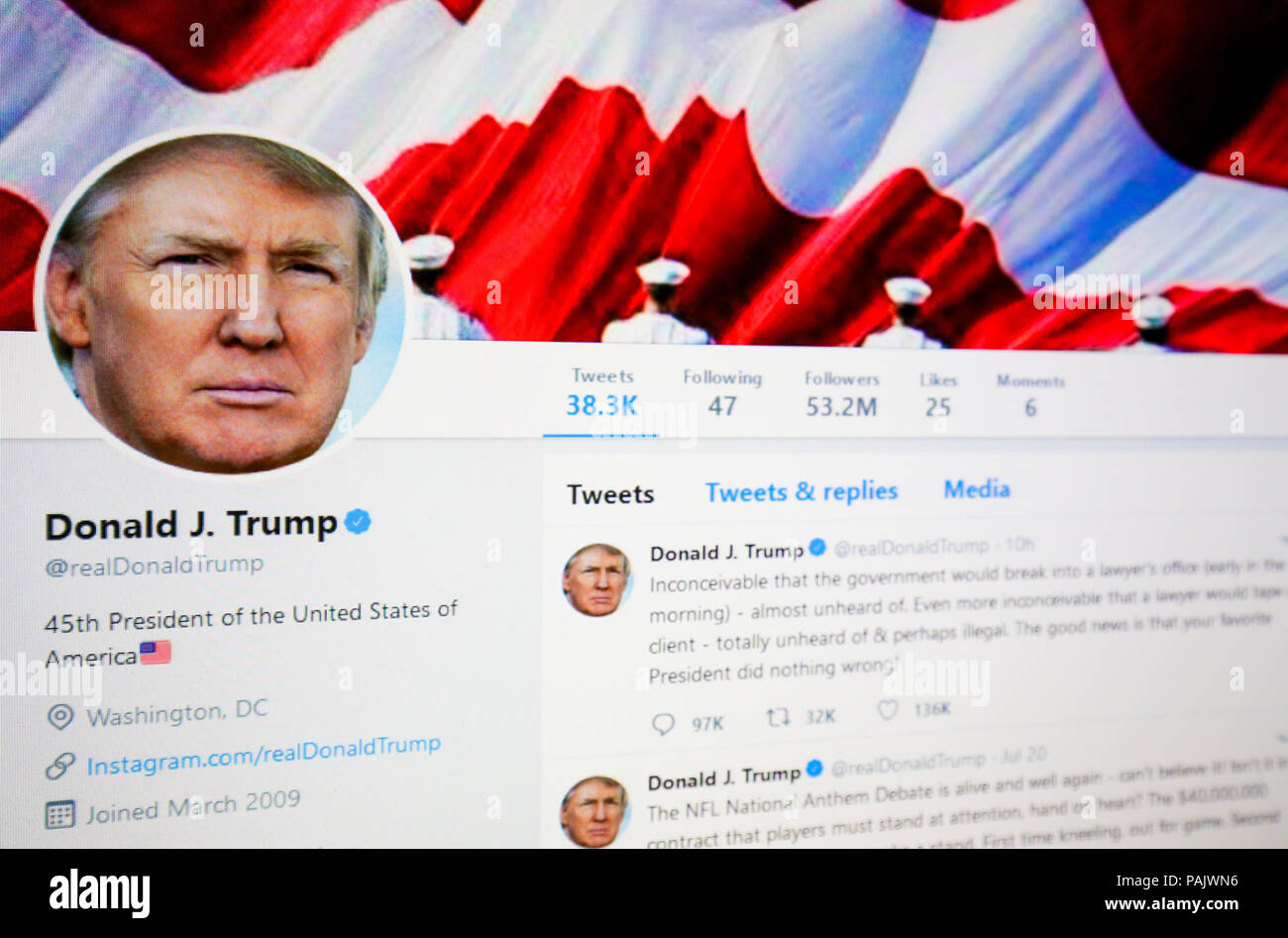 Bruselas, Bélgica - Julio 21, 2018: La página oficial de twitter de Donald J. Trump, 45º Presidente de los Estados Unidos. Foto de stock