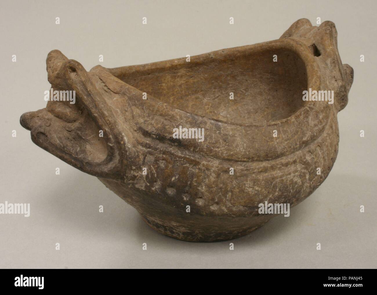 El tazón. Cultura la cultura Taína. Dimensiones Diámetro de 53/4 in