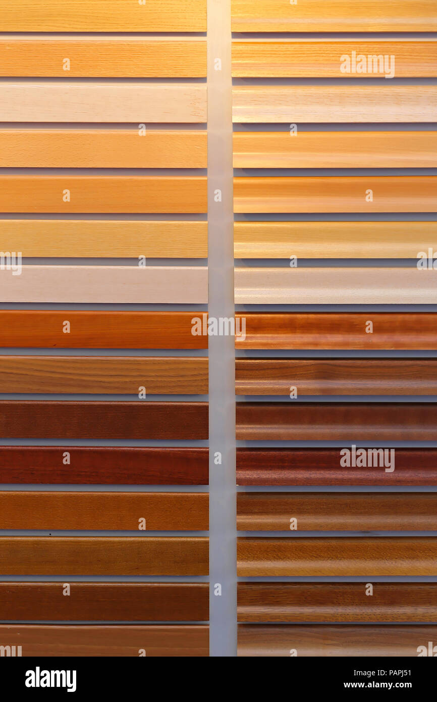 Pintura para madera de color selector de muestras Fotografía de stock -  Alamy