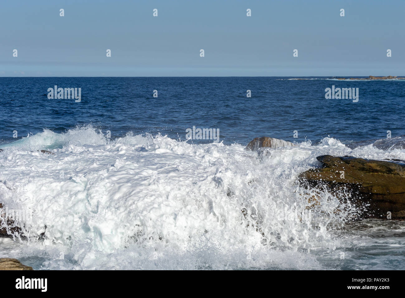 Agua junto al océano. Bondi Beach Sydney NSW Australia Foto de stock