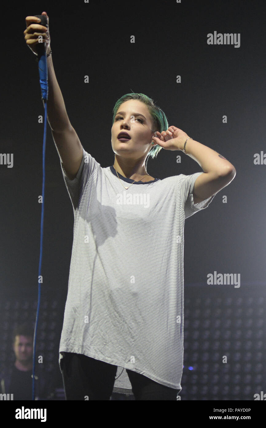 SUNRISE, FL - 11 de julio: Hasley realiza en el BB&T Center en Julio 11, 2015 en Sunrise, Florida. Personas: Hasley Foto de stock