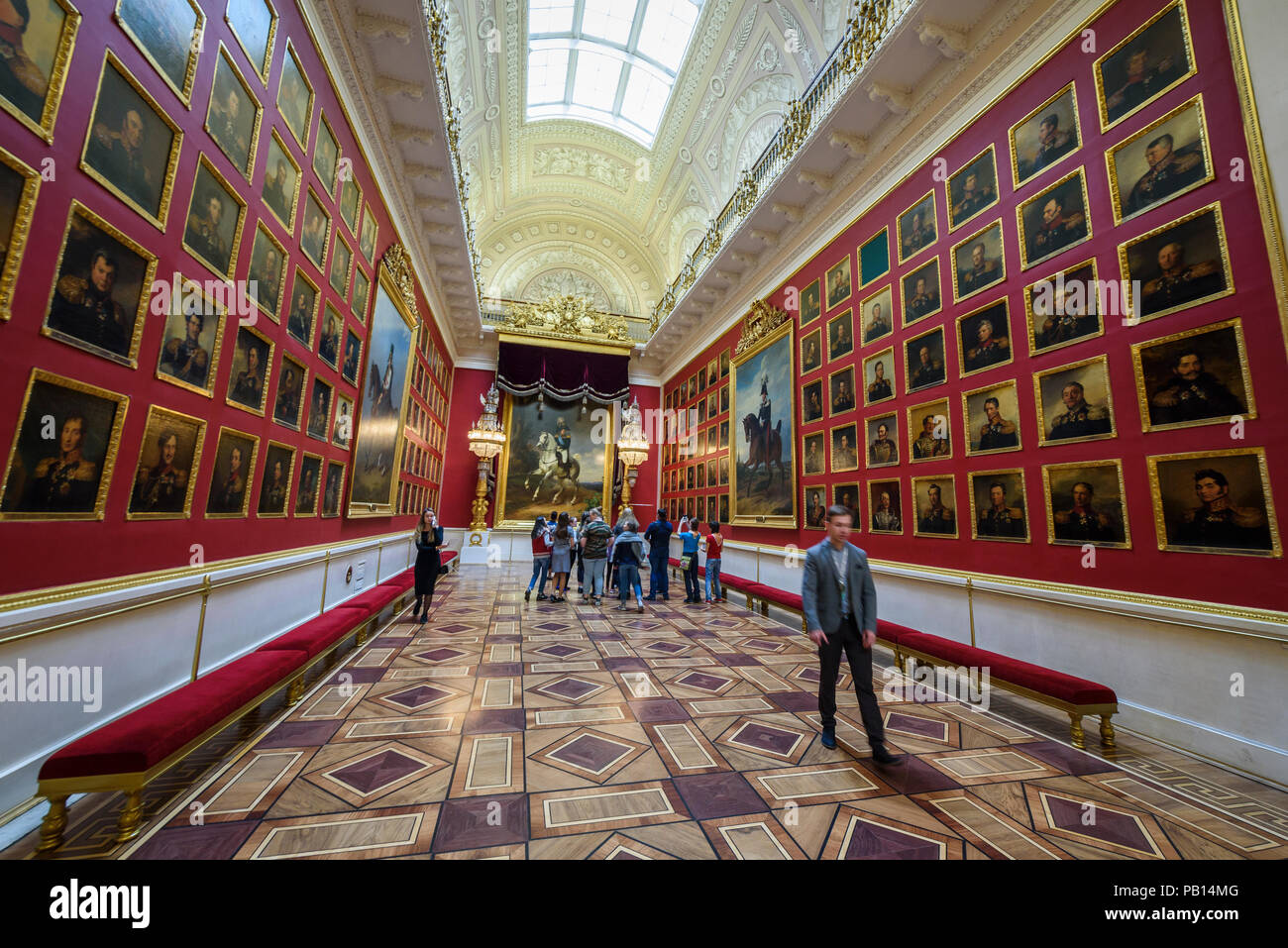 La galería de retratos de los Héroes de la guerra de 1812 en el Museo Estatal del Hermitage, en San Petersburgo, Rusia Foto de stock