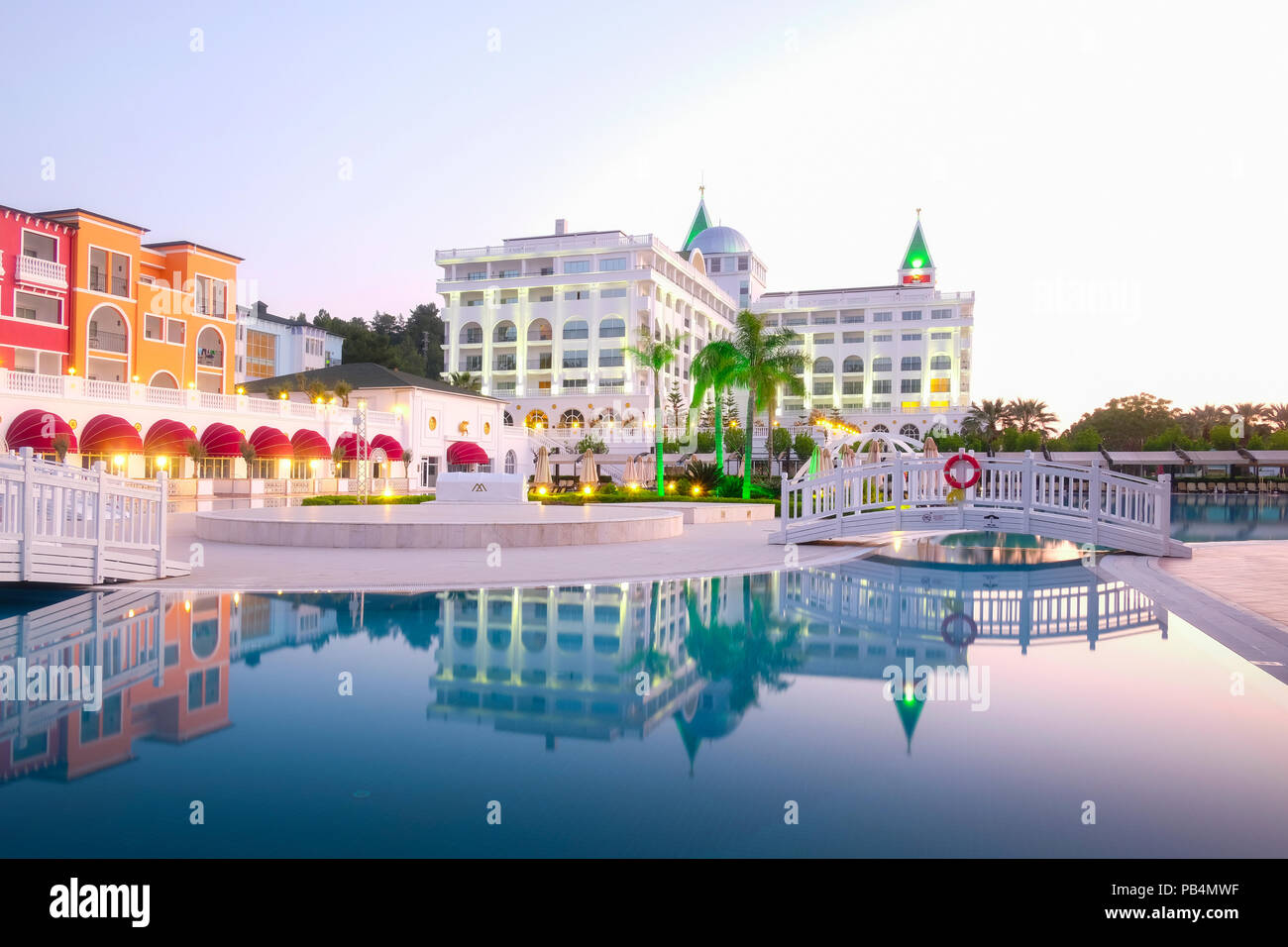 El popular complejo turístico Amara Dolce Vita Hotel de lujo Foto de stock