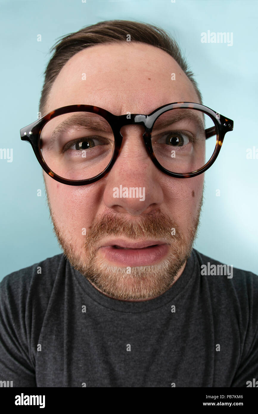 gafas grandes hombre