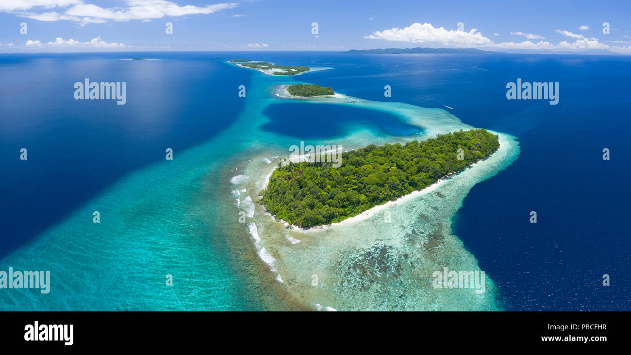 Vistas aéreas de las islas, la laguna de Marovo Hele Foto de stock