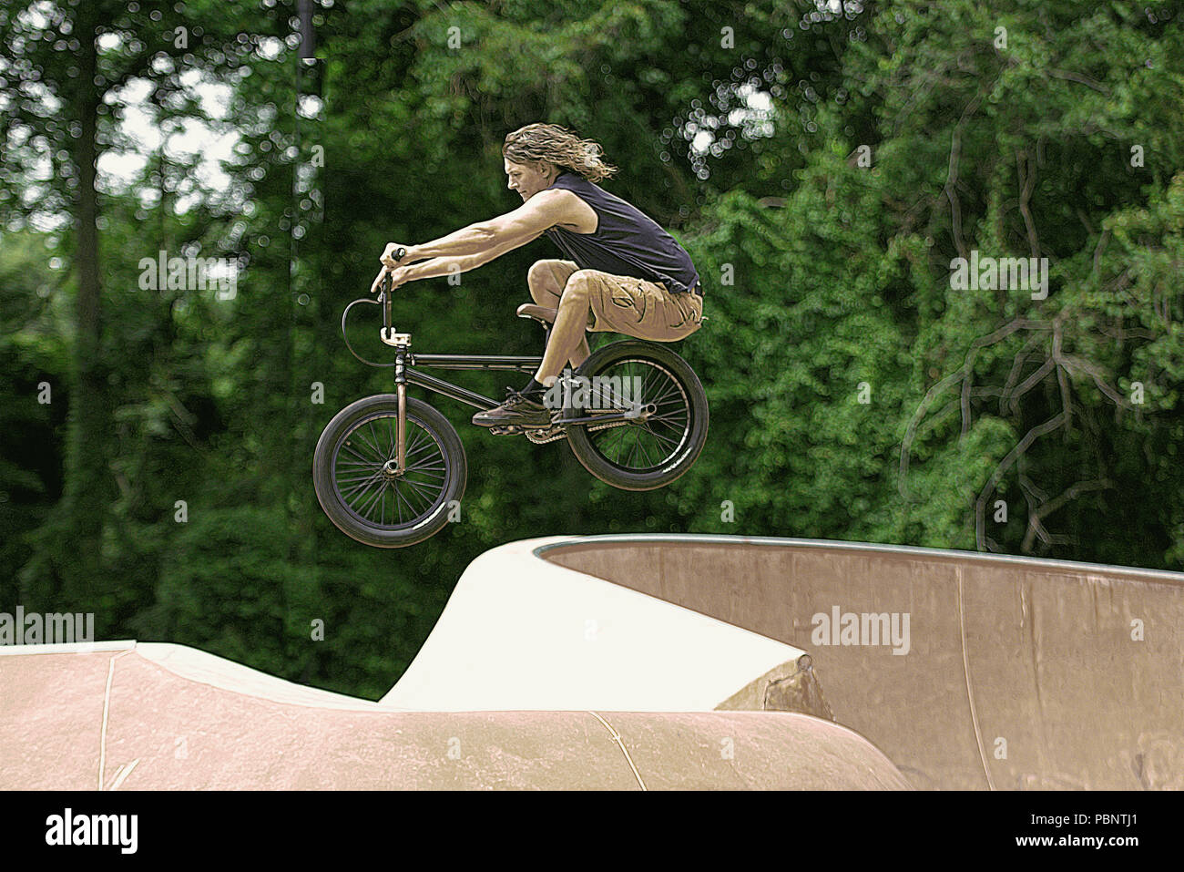 La mediana edad adulto por realizar trucos en bicicleta bicicleta BMX y  skate park Fotografía de stock - Alamy