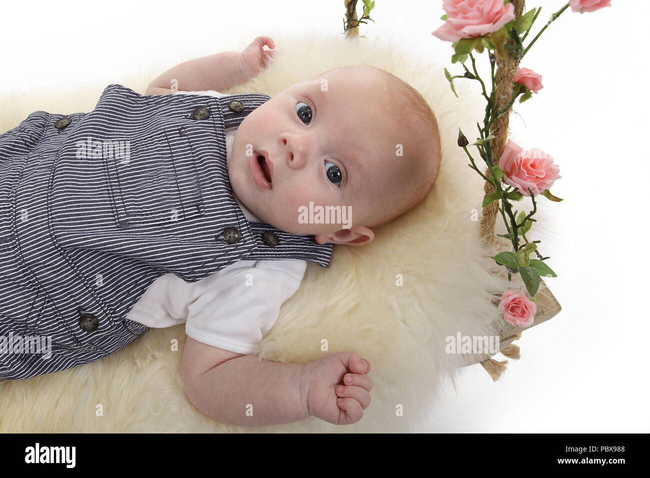 lado Empleador Merecer Bebé de 3 meses fotografías e imágenes de alta resolución - Alamy