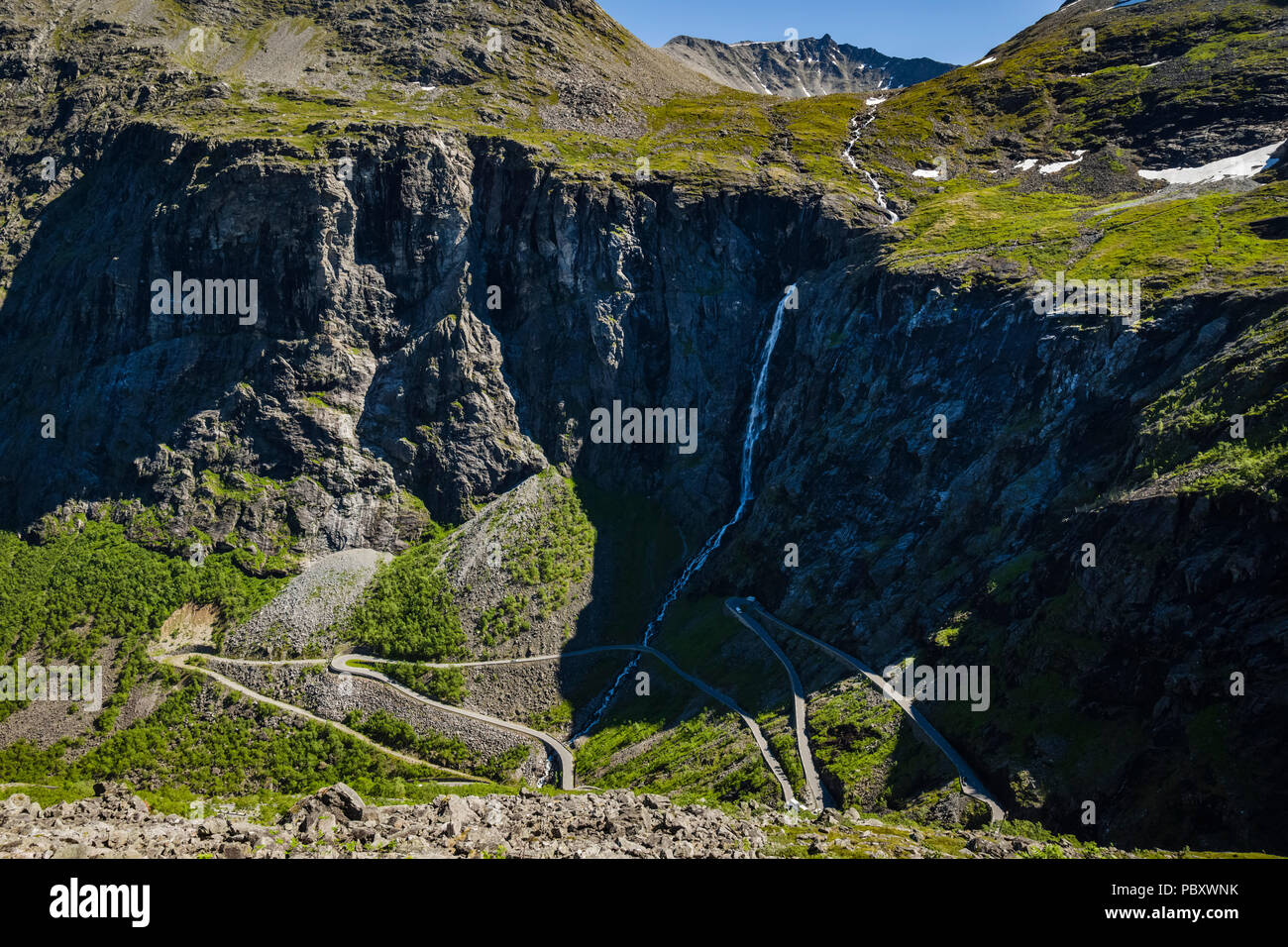 Las curvas de la Trollstigen pass, Noruega Foto de stock
