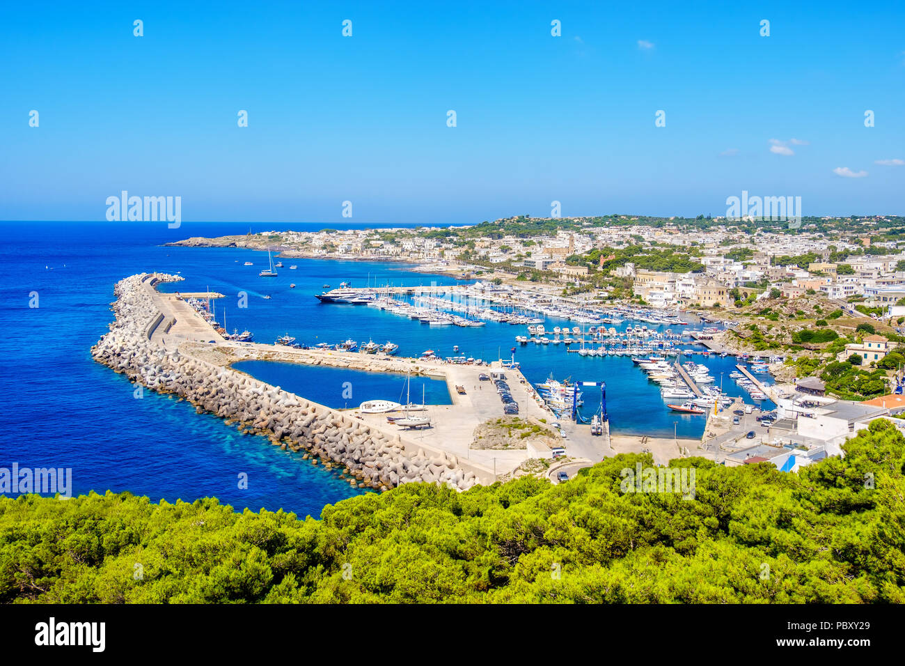 Santa Maria di Leuca pier harbour marina Salento Lecce Apulia Italia Foto de stock