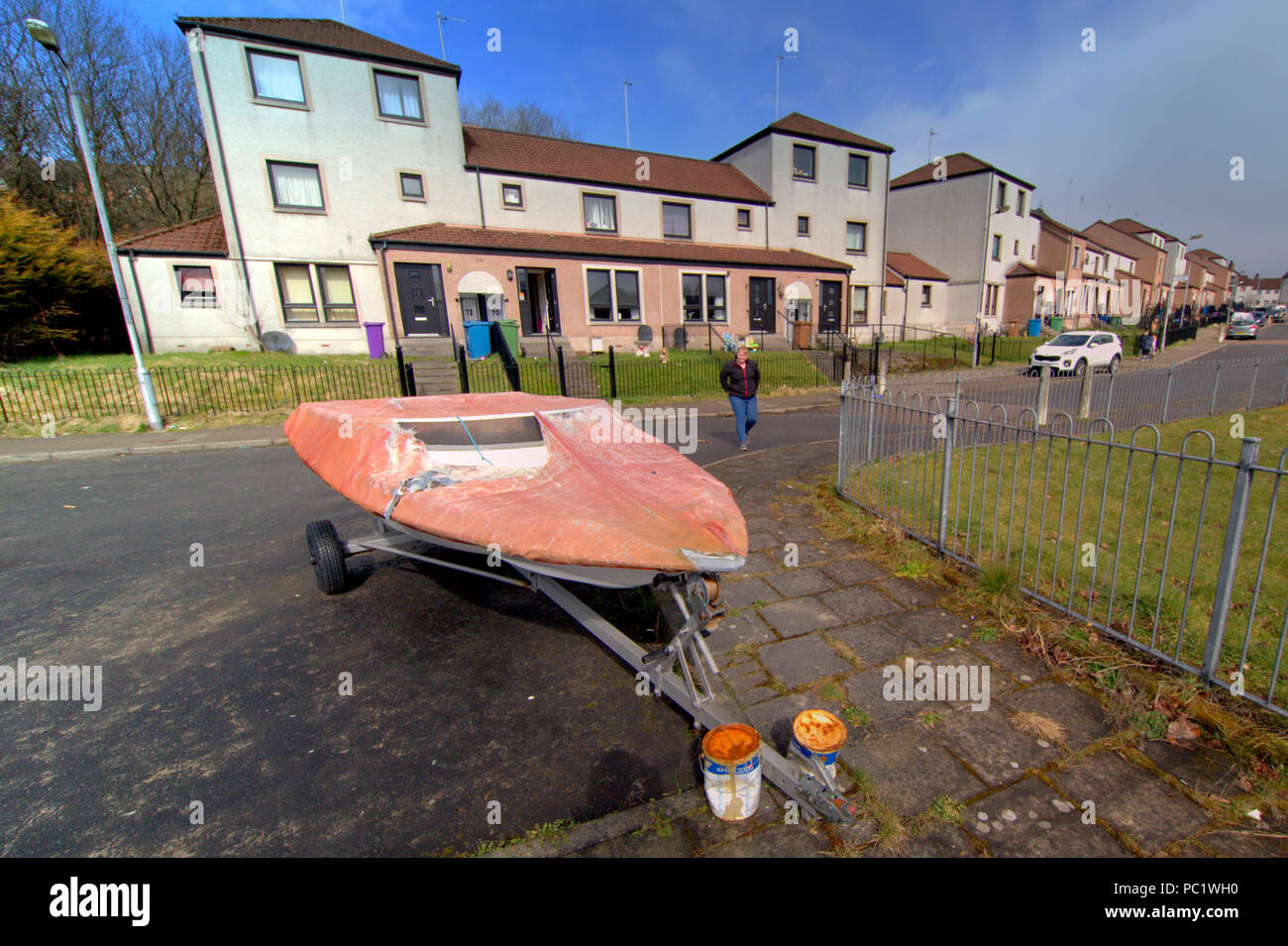Área de juego Southdeen Southdeen camino a casa de la infame ned derramó local en lancha privada plan de vivienda de drumchapel en Glasgow Foto de stock