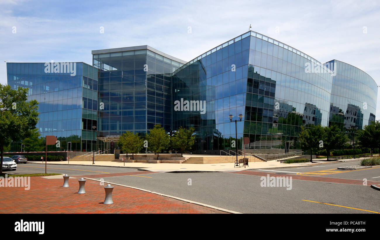 La sede corporativa de GlaxoSmithKline usa dentro del Philadelphia Navy Yard Foto de stock