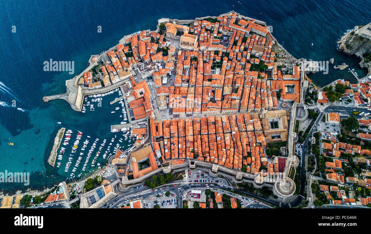 Las murallas de la ciudad vieja de Dubrovnik, Croacia Foto de stock