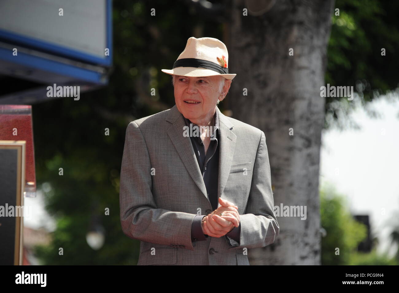 Walter koenig estrella _23 evento alfombra roja fotografías e imágenes