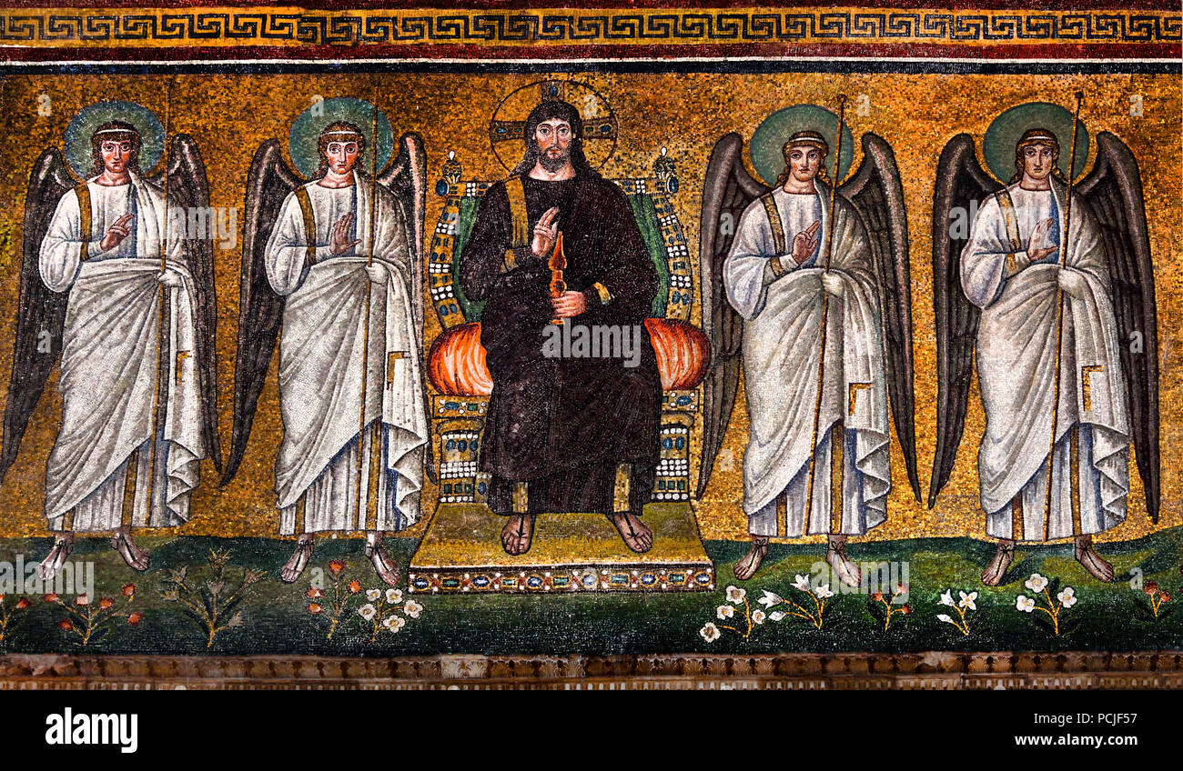 INTERIOR DE LA BASILICA DE SAN APOLINAR NUOVO - MOSAICOS PALEOCRISTIANOS -  SIGLO VI. Location: BASILICA DE SAN APOLINAR NUOVO, RAVENA, ITALIA Stock  Photo - Alamy