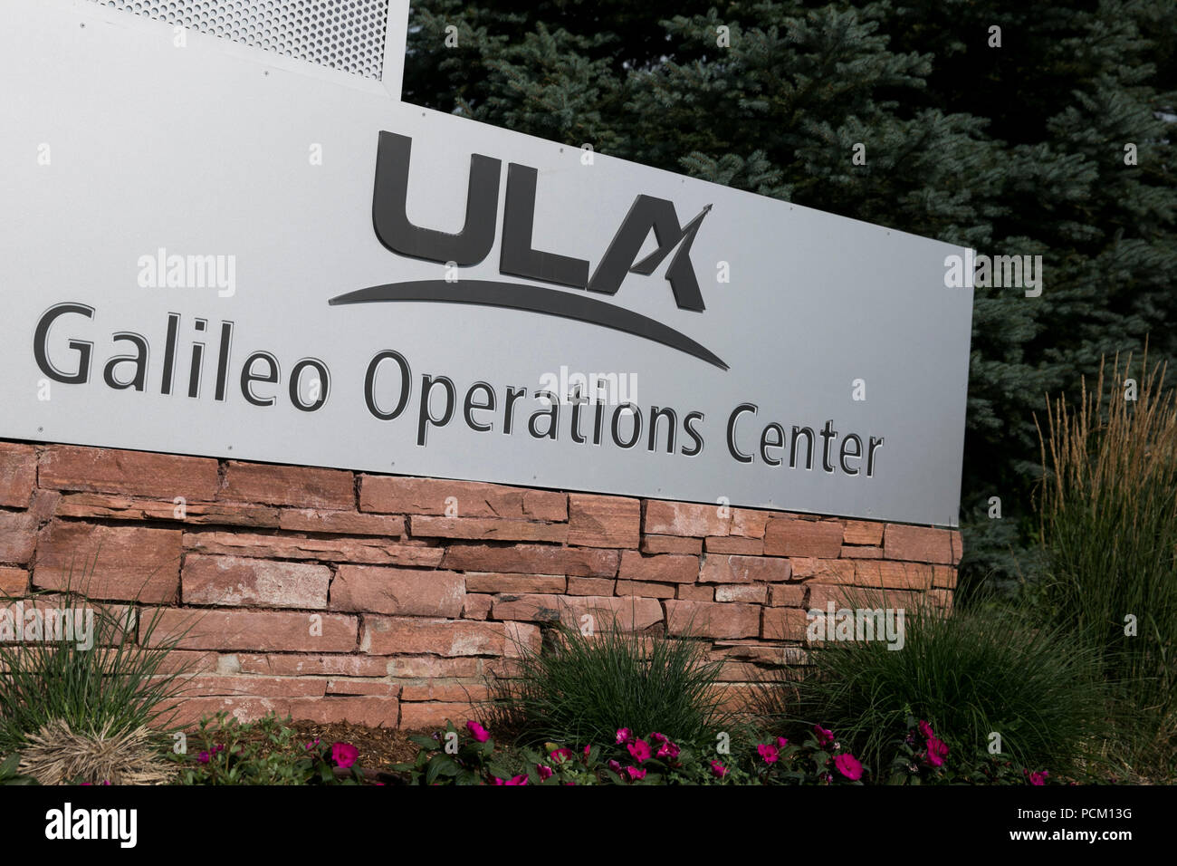 Un logotipo cartel fuera de una instalación ocupada por United Launch Alliance (ULA) en Centennial, Colorado, el 22 de julio de 2018. Foto de stock