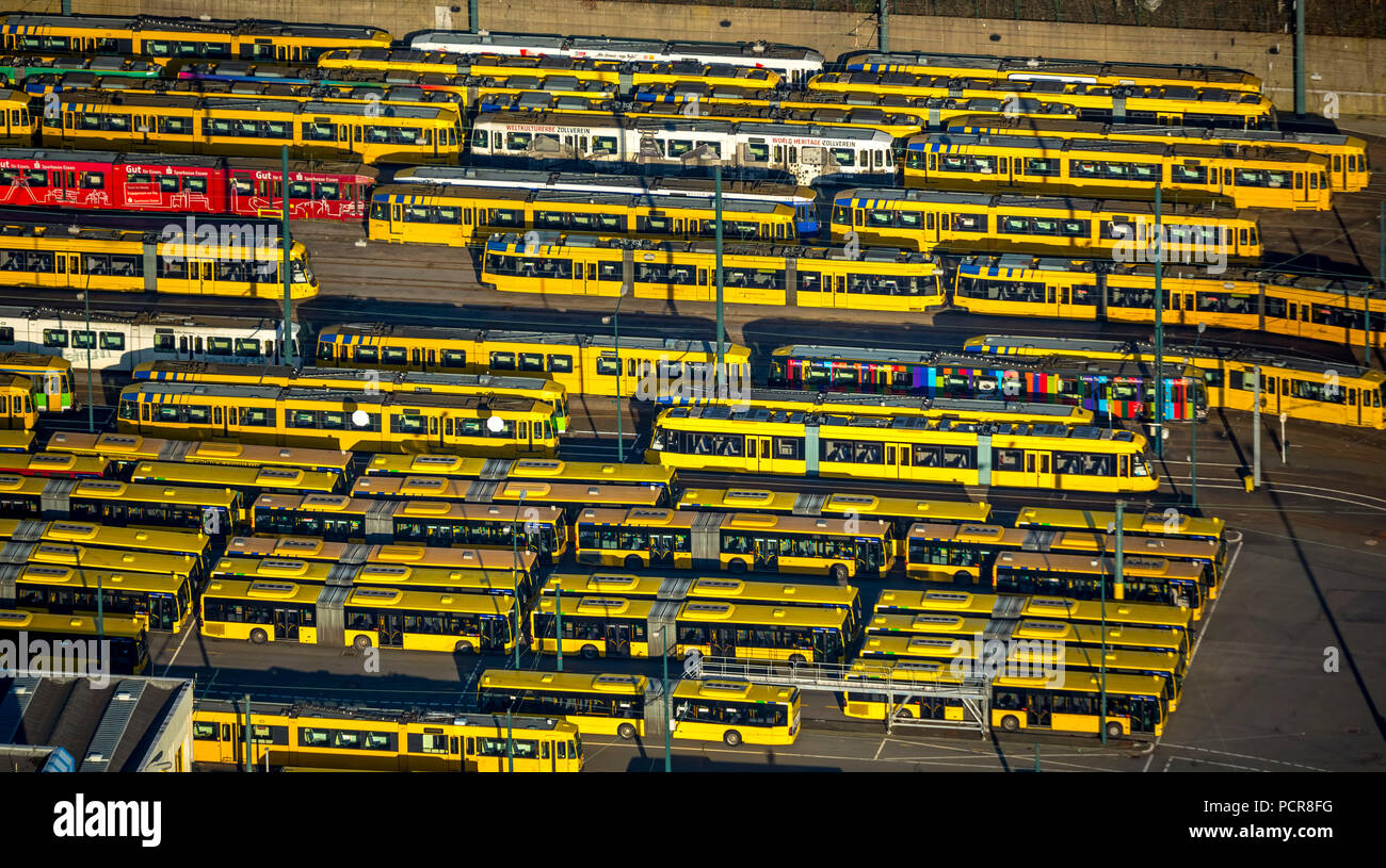 EVAG, depot con tranvías estacionario, almacén, transporte público Tranvía, tranvías, Essen, área de Ruhr, Renania del Norte-Westfalia, Alemania Foto de stock