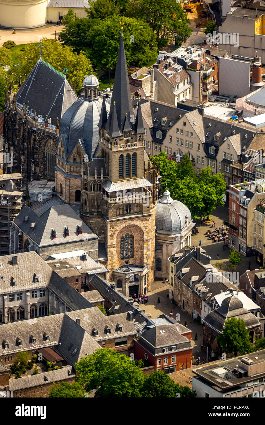 La catedral de Aquisgrán, vista del centro de la ciudad de Aquisgrán, Aachen, Euregio Maas-Rhein, Renania del Norte-Westfalia, Alemania Foto de stock