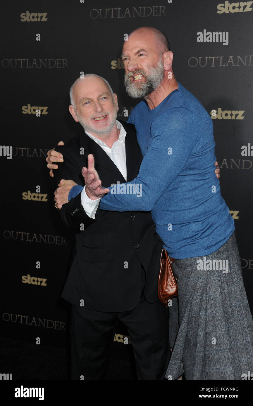 Graham Mctavish Peliculas Y Programas De Television NEW YORK, NY - 01 de abril: Gary Lewis, Graham McTavish asiste al  'Outlander' de Nueva York a mediados de la temporada de estreno en el  Teatro Ziegfeld en Abril 1, 2015
