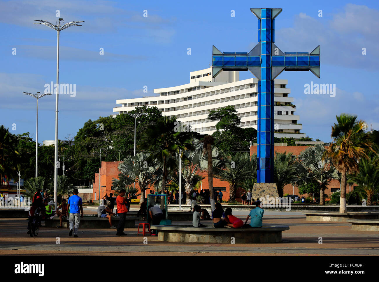 Puerto La Cruz, Anzoátegui, Venezuela. 3 ago, 2018. Agosto 03, 2018. Cruz  del Paseo Colón''"n, icono de la ciudad.El Paseo de la Cruz y el Mar1,  también conocido como el Paseo Colón''"n