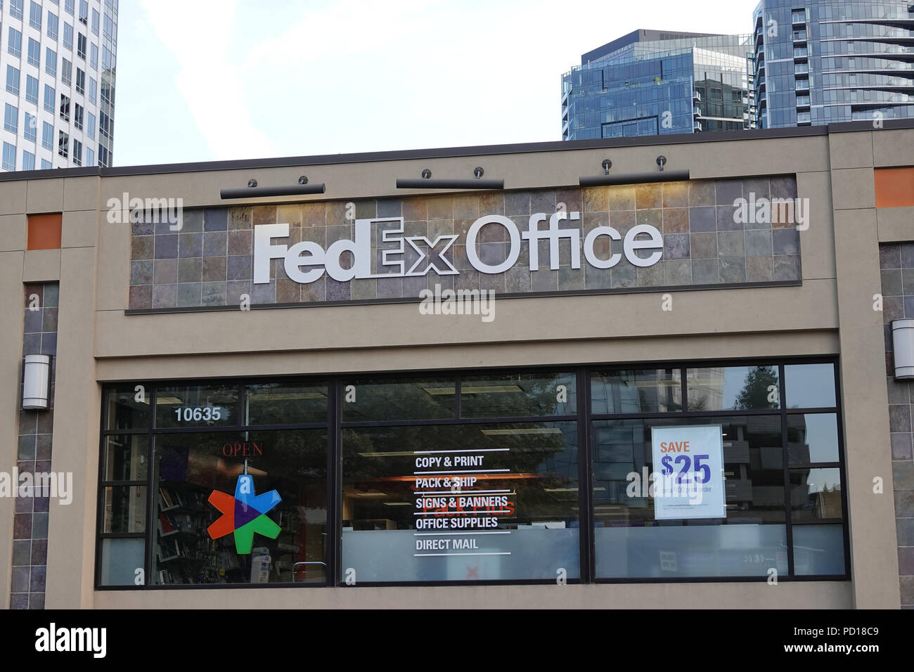 Oficina de FedEx en Bellevue, Washington, EE.UU. Agosto 2018 Foto de stock
