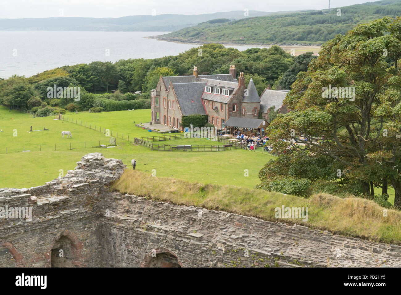 Cabina desde mariscos Skipness Skipness Castillo, Skipness, Argyll,  Escocia, Reino Unido - parte del sendero de mariscos, nuestro recorrido por  la costa oeste de Escocia Fotografía de stock - Alamy