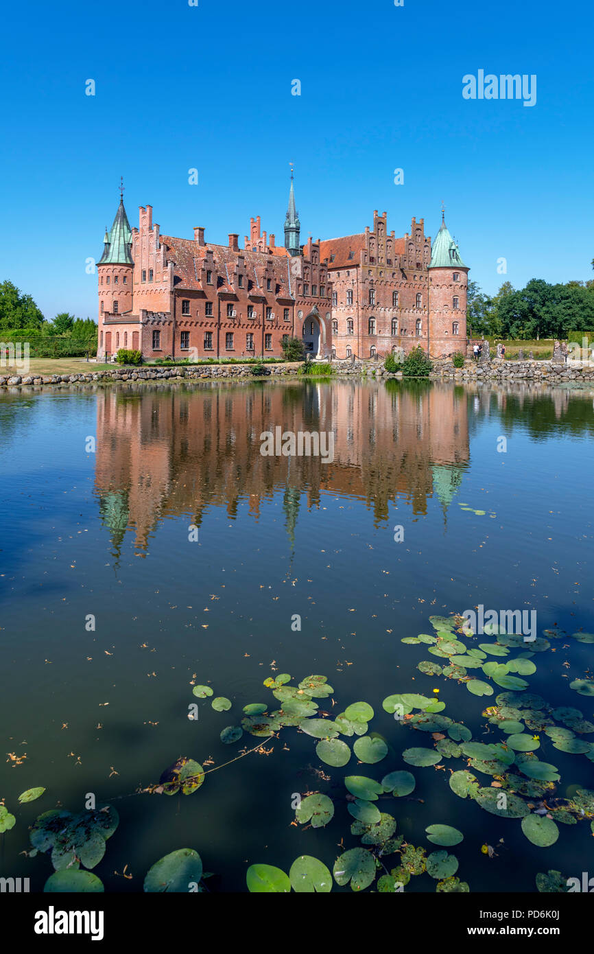 El Castillo Egeskov (Egeskov Slot), Kvaerndrup, Fionia, Dinamarca Foto de stock