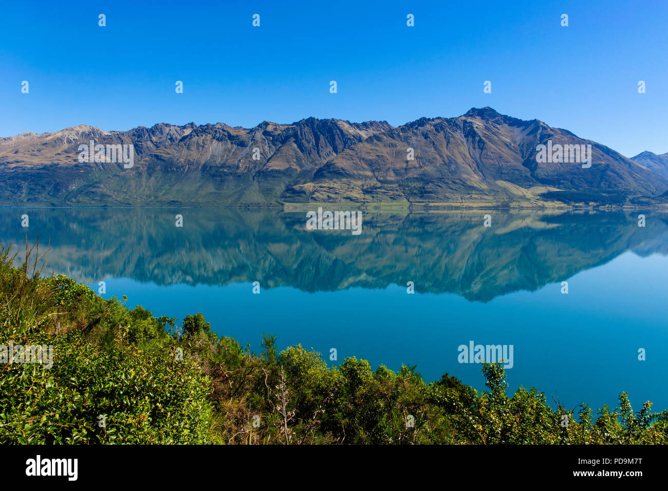 Lago Wakaipu, alrededor de Queenstown, Isla del Sur, Nueva Zelanda Foto de stock