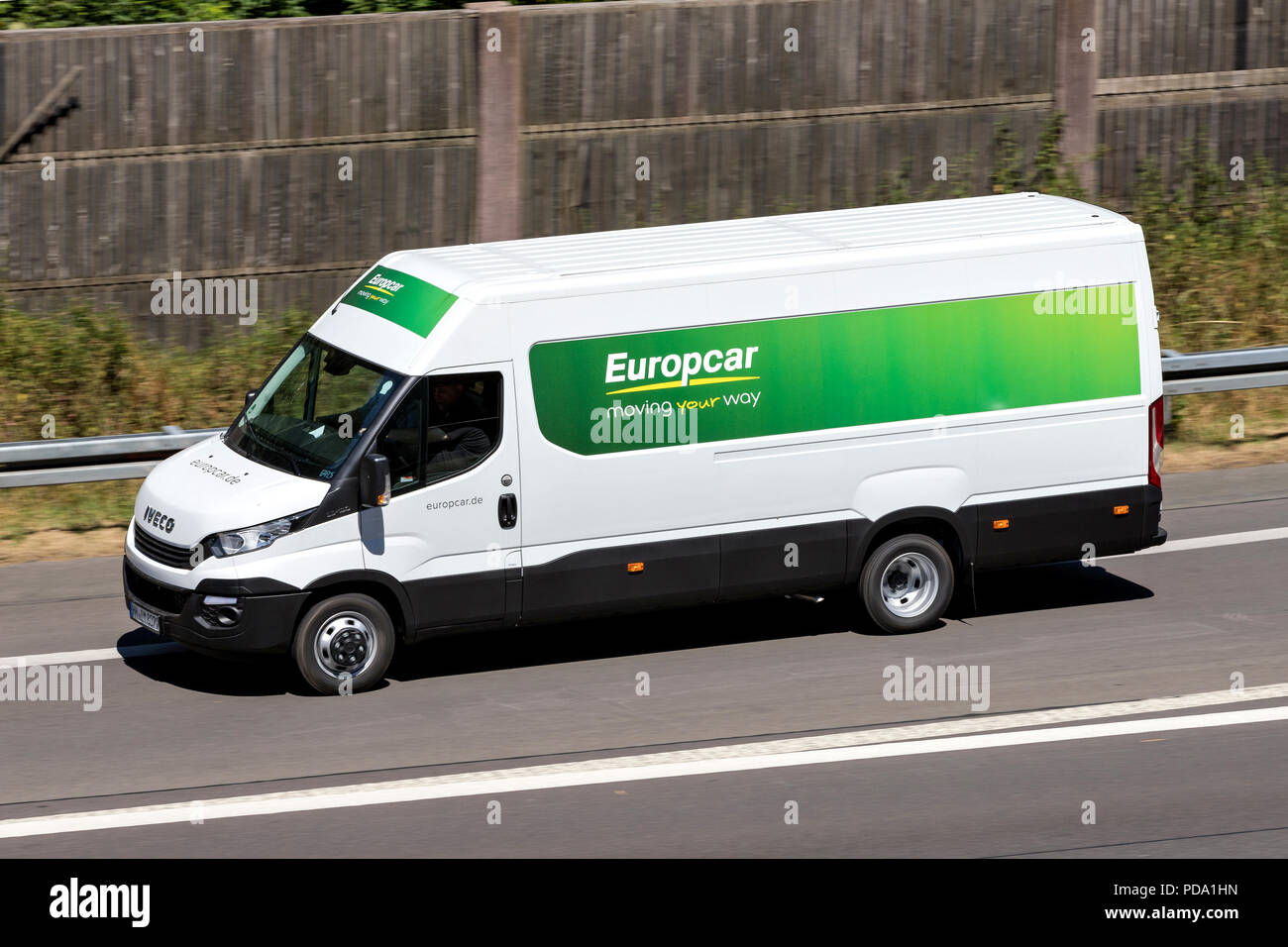 Europcar van rental fotografías e imágenes de alta resolución - Alamy