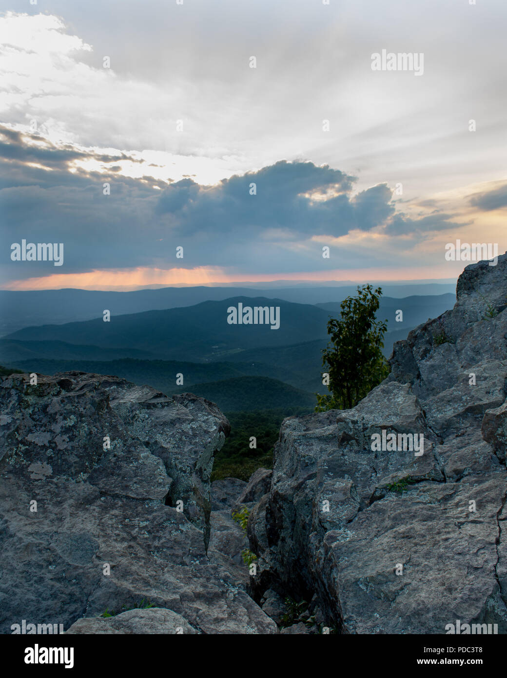 Atardecer en el Parque Nacional Shenandoah Foto de stock