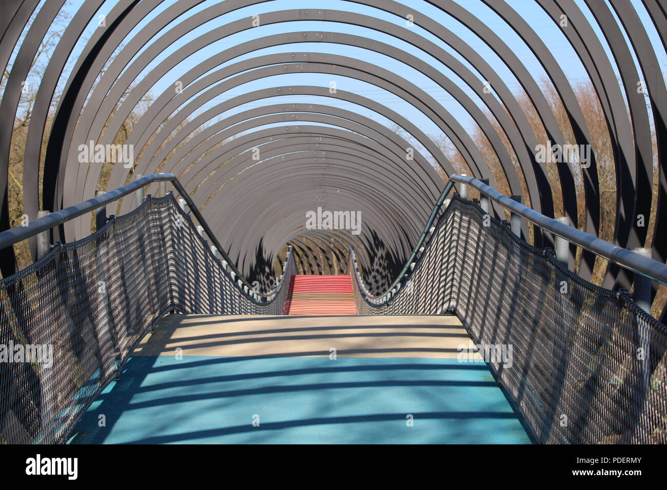 Resortes Slinky Puente a la fama en el área de Ruhr Oberhausen Foto de stock