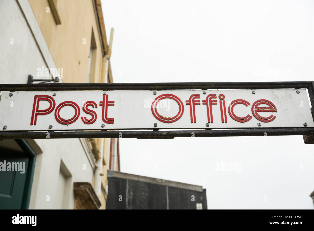 Signo de una oficina de correos en Sherborne Dorset, Inglaterra GB  Fotografía de stock - Alamy