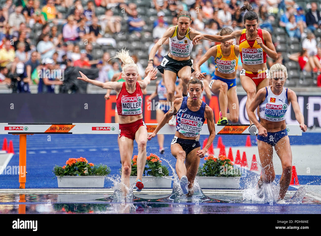 Agosto 9, 2018: Anna Emilie MÃ'ller de Dinamarca durante 3000 metros de  carrera de obstáculos para las mujeres en el Estadio Olímpico de Berlín en  la unión de Atletismo. Ulrik Pedersen/CSM Fotografía
