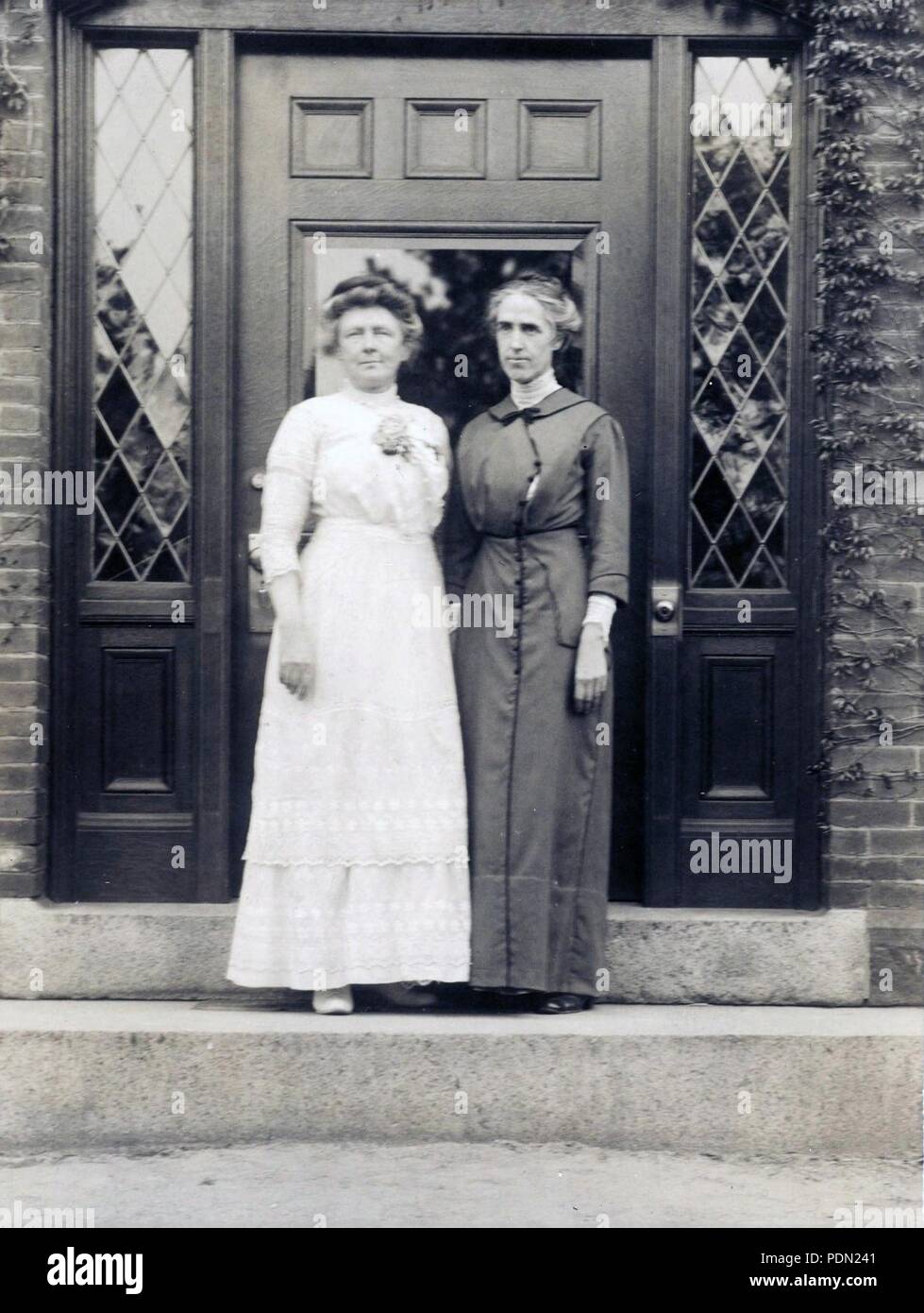Annie Jump Cannon y Henrietta Swan Leavitt, 1913. Foto de stock