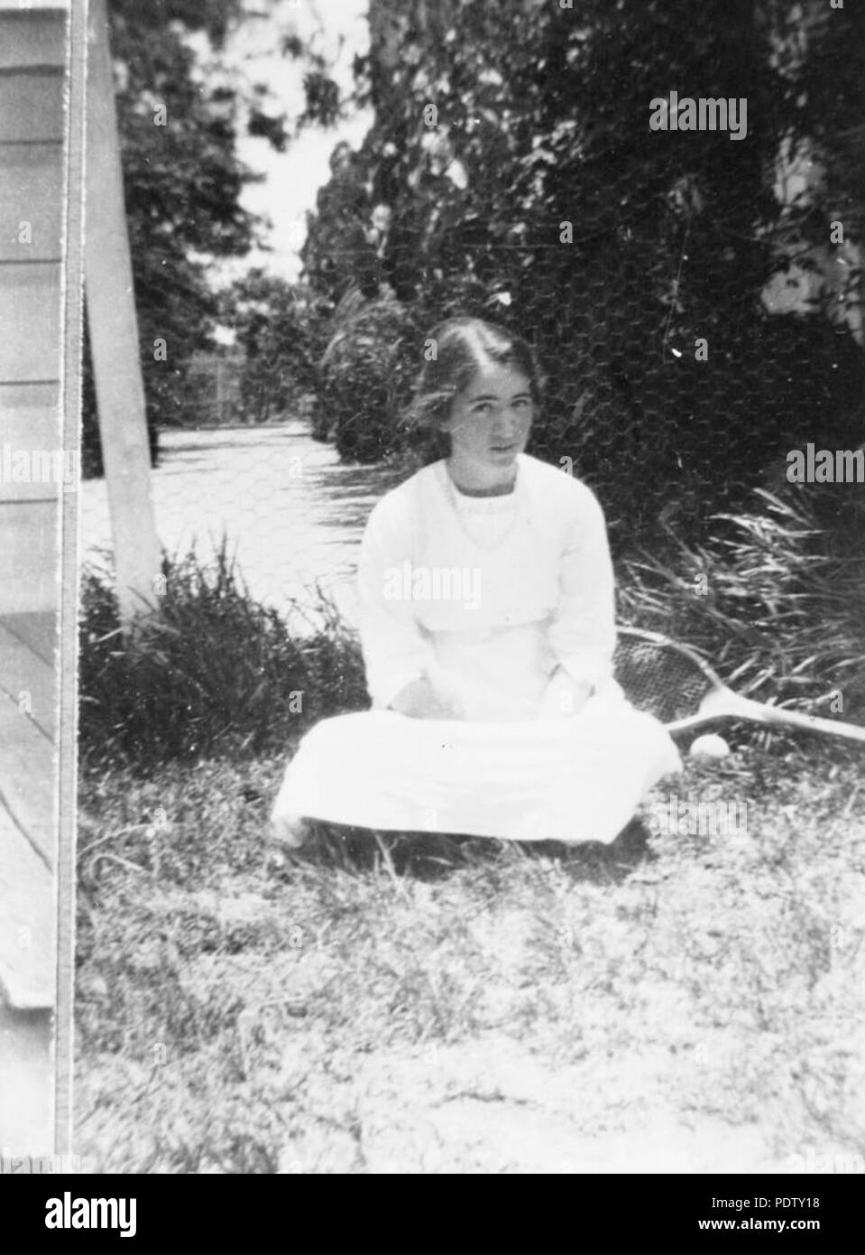 217 1 130203 StateLibQld Brisbane Girls Grammar School estudiante, Inés Moore, Brisbane, 1914 Foto de stock