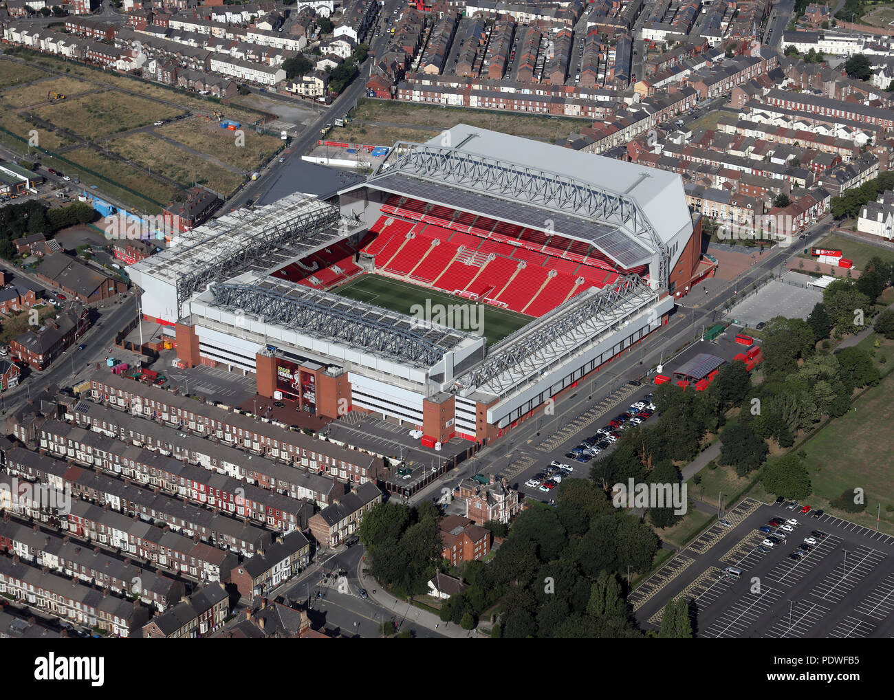 Vista aérea del Estadio Anfield Liverpool FC de fútbol de Inglaterra Foto de stock