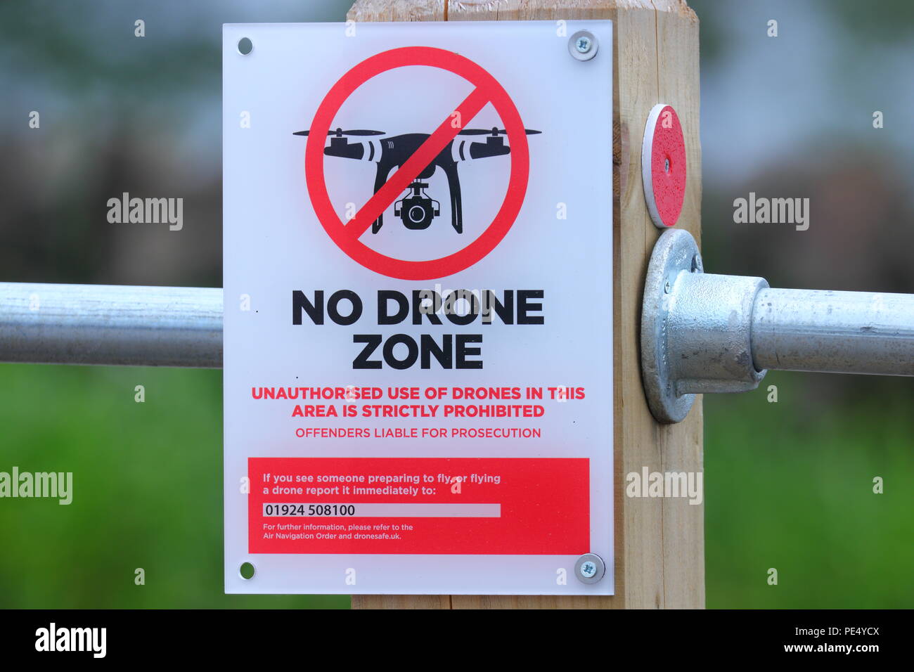 Drones prohibido signo fotografías e imágenes de alta resolución - Alamy