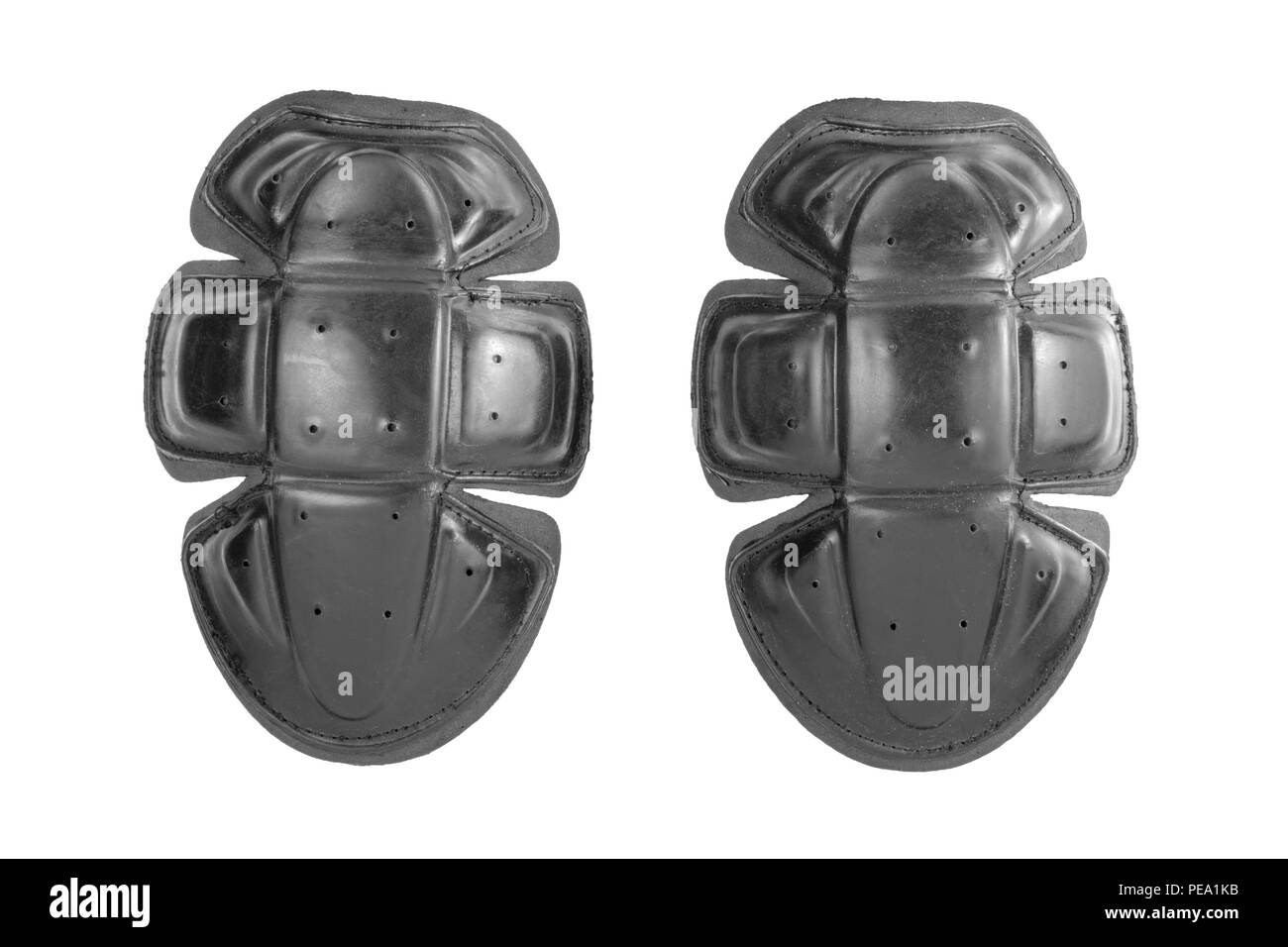 Moto negra armadura protector de hombro, el plástico protector de la  motocicleta, protectores de seguridad para la protección cuerpo aislado en  fondo blanco Fotografía de stock - Alamy
