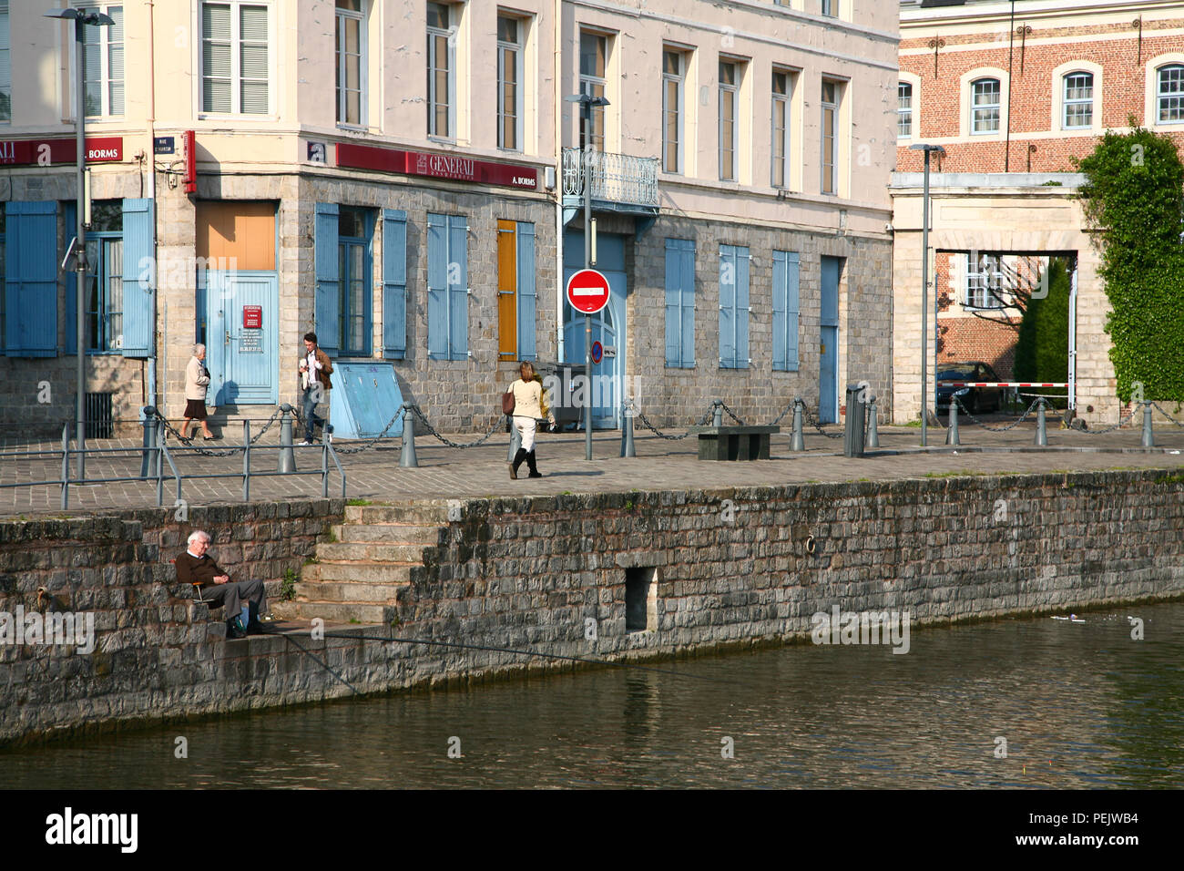 Quai du wault fotografías e imágenes de alta resolución Alamy