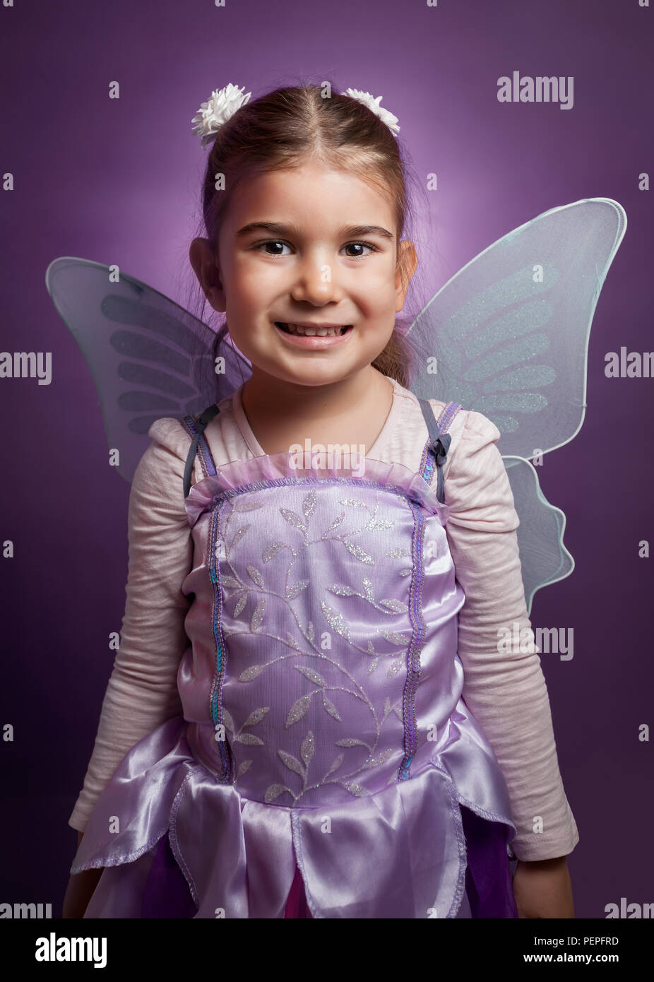 Disfraz de princesa de hadas de halloween fotografías e imágenes de alta  resolución - Página 2 - Alamy