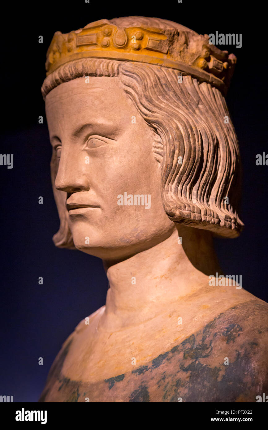 Busto del rey Luis IX (1214-1270 AD) - AKA St Louis, un reformador rey, en la pantalla dentro de la Conciergerie, en París, Francia Foto de stock