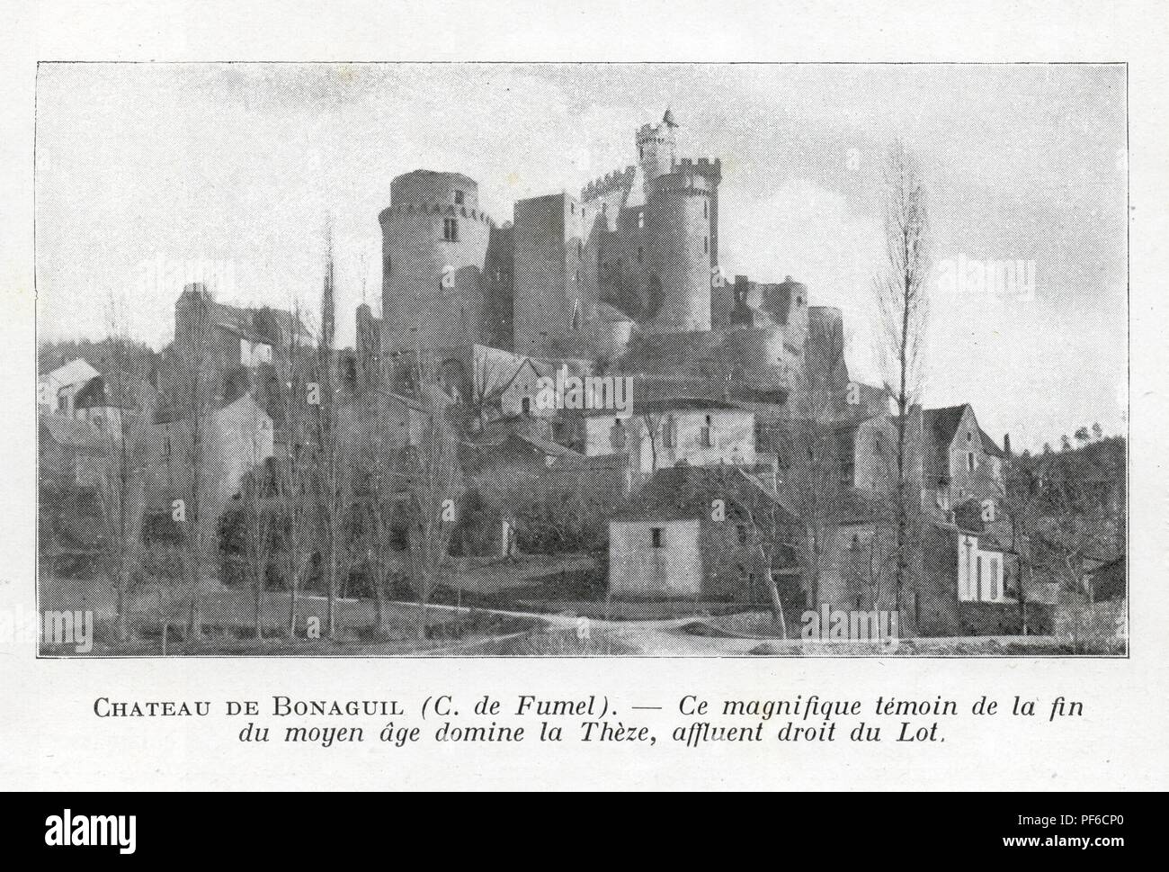 CHÂTEAU DE BONAGUIL. Foto de stock