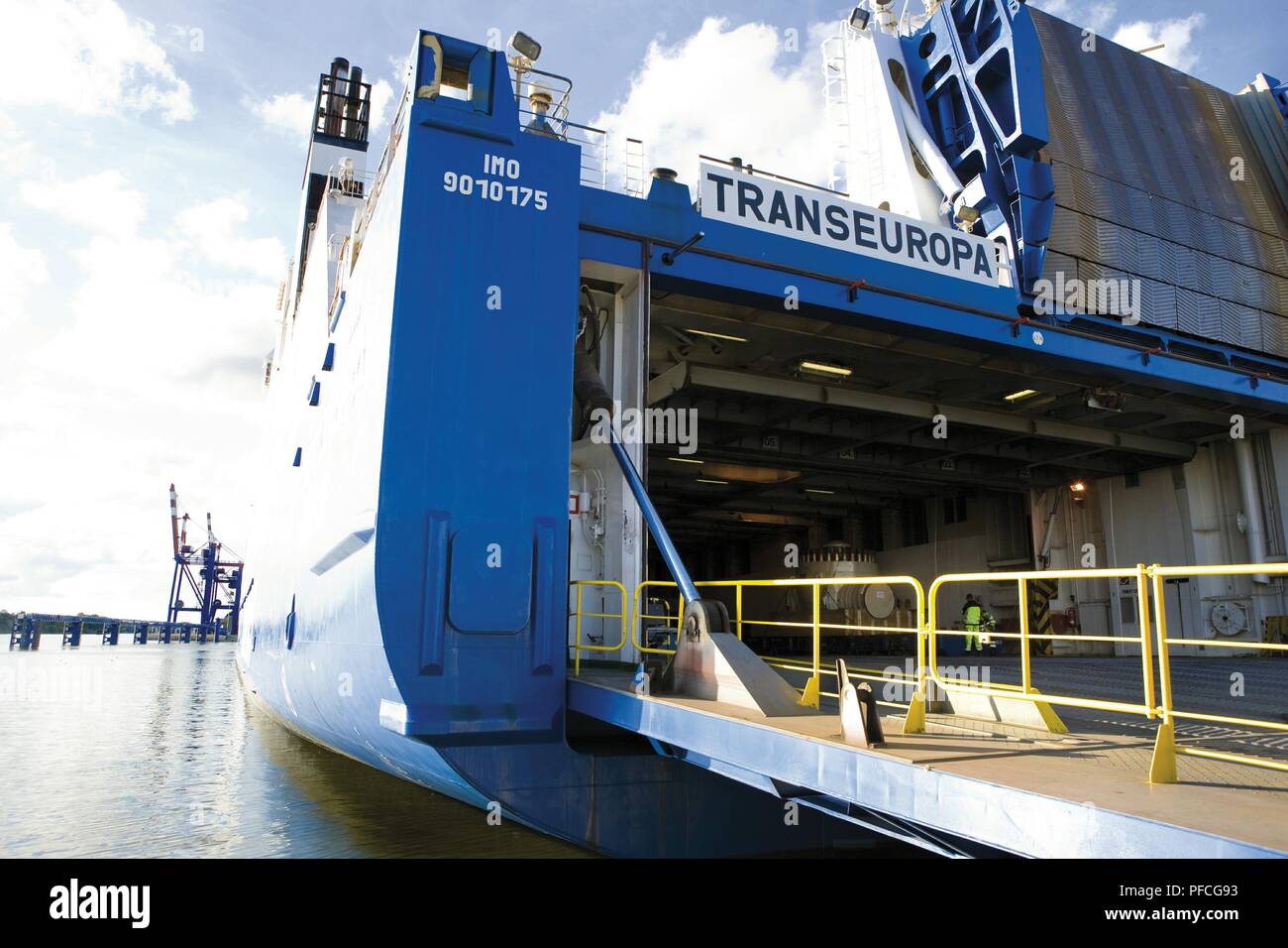 Petrolvalves fotografías e imágenes de alta resolución Alamy