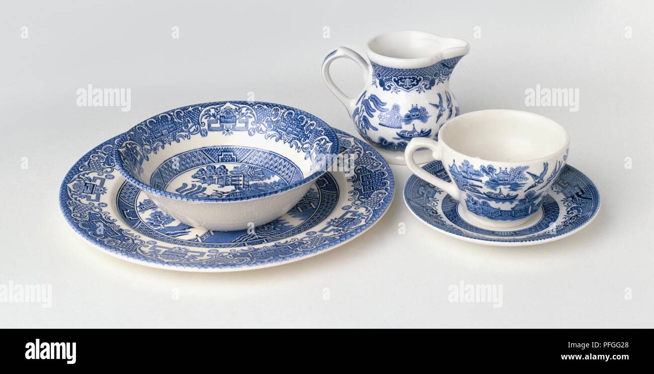 China crockery fotografías e imágenes de alta resolución - Alamy