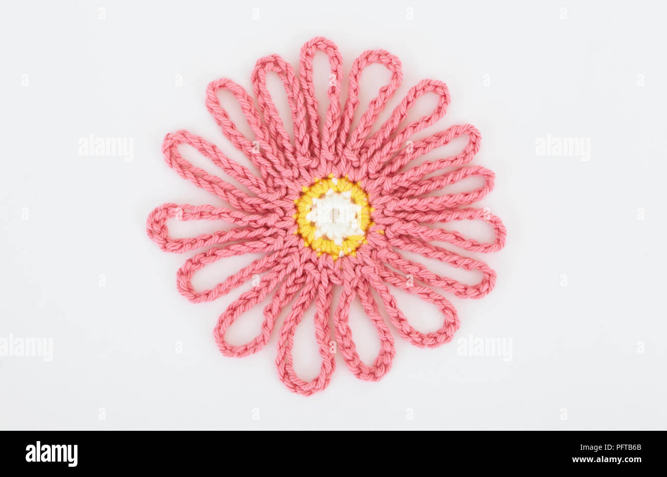 Crochet rosa fotografías e imágenes de alta resolución - Alamy